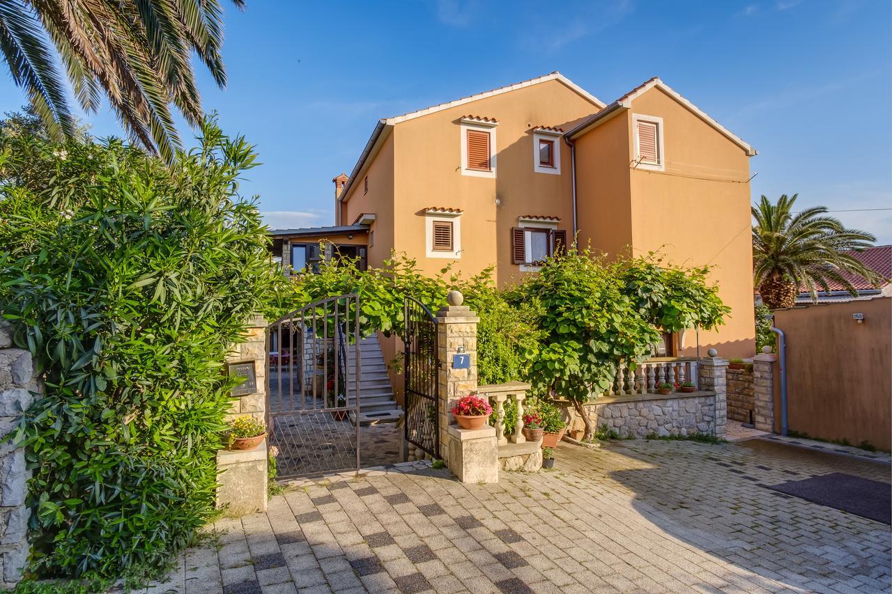 Apartments Beba Mali Lošinj Kültér fotó